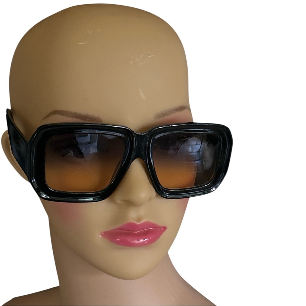 Classy Black Oversized Ombre Sunglasses shaded Dark to Light Lenses NWOT - Picture 10 of 15
